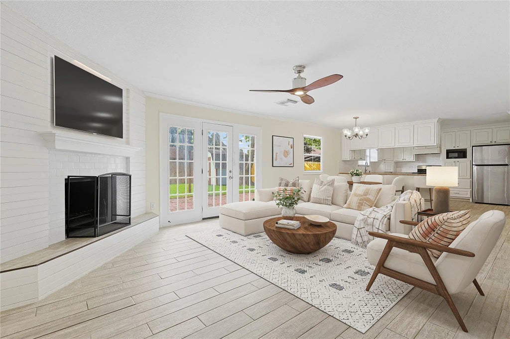 5719 Cerritos Drive, Houston