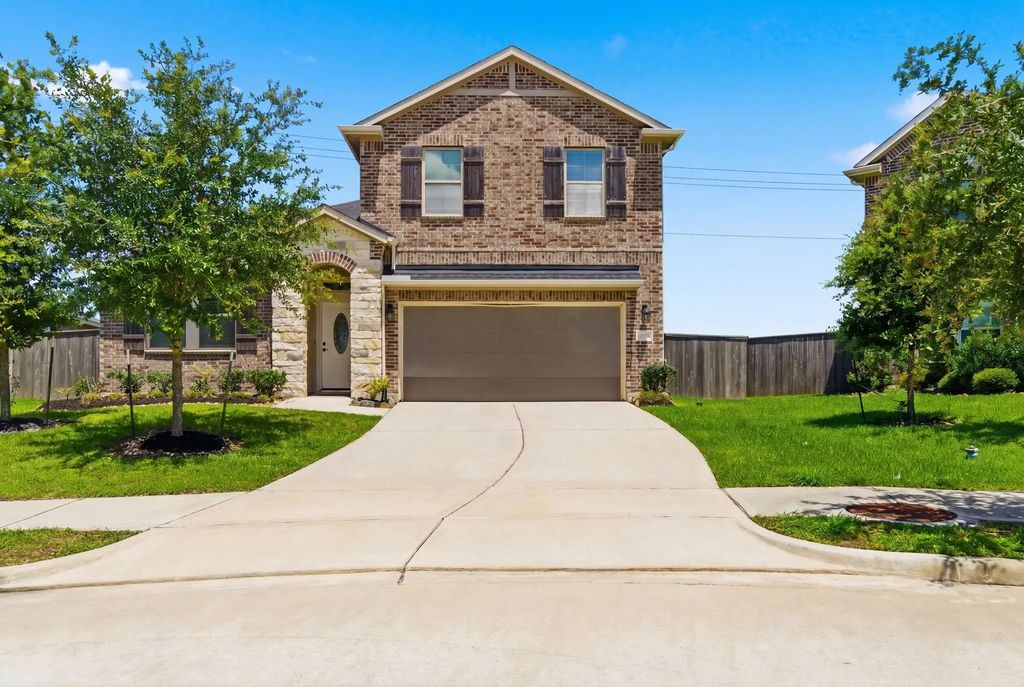 9127 Brazos Drive, Baytown