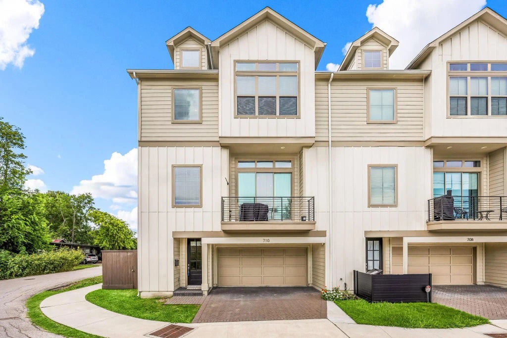 710 Louise Street, Houston