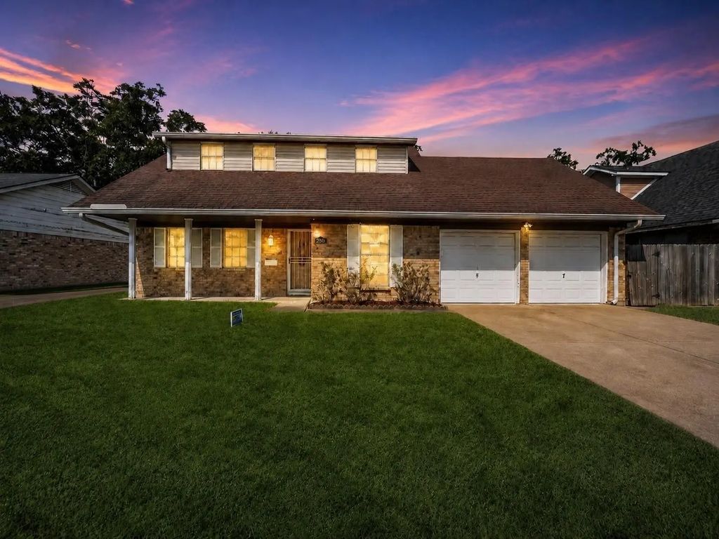2808 Burke Road, Pasadena