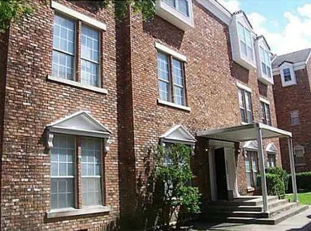 400 Nagle Street 400, College Station