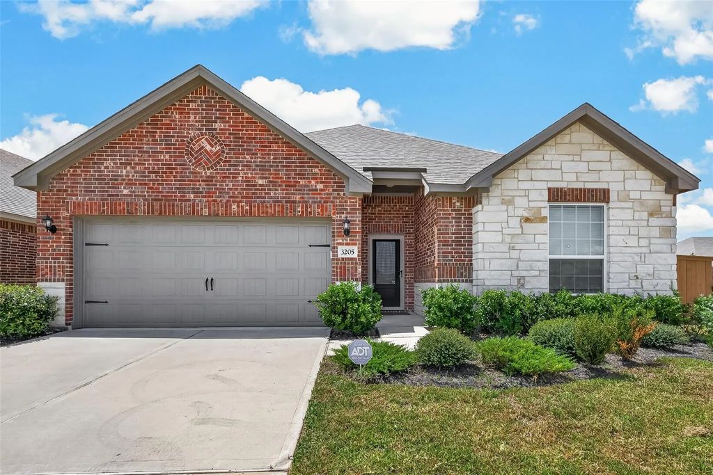 3205 Foresail Lane, Santa Fe