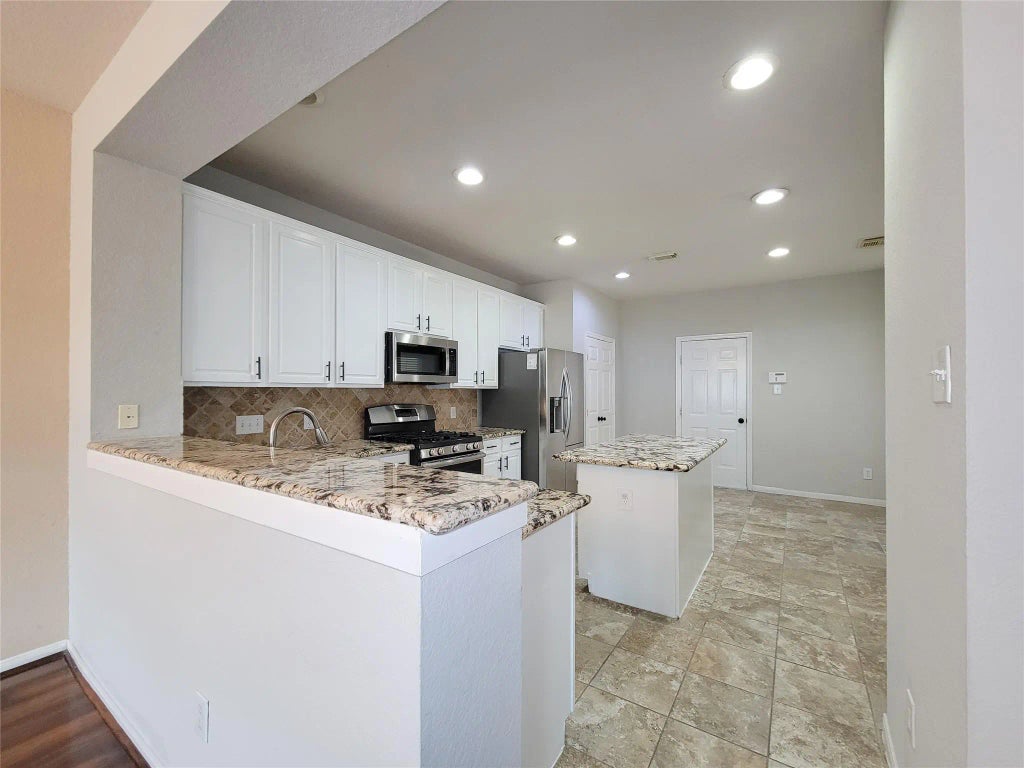 2015 Grand Terrace, Sugar Land