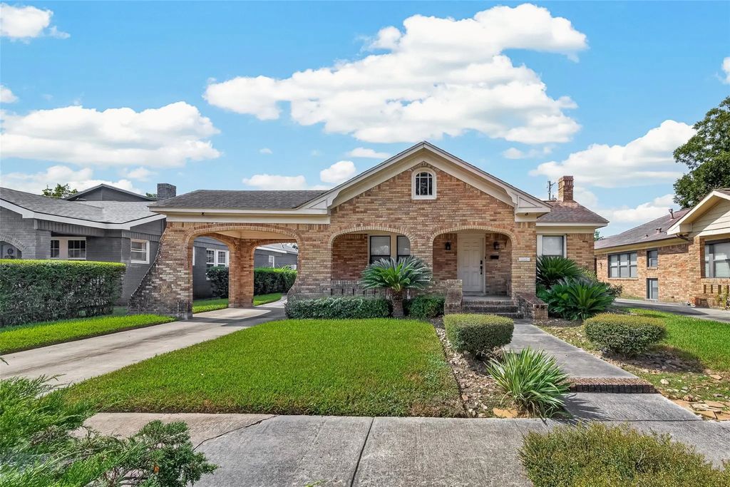 2418 Rosewood Street, Houston
