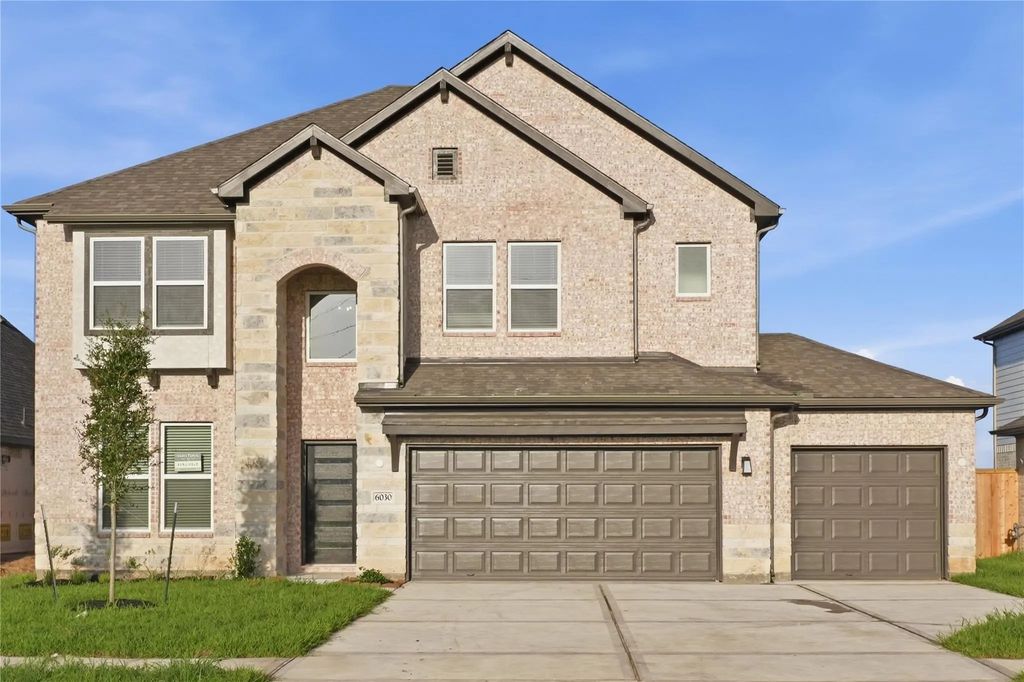 6030 Royal Palm Drive, Manvel