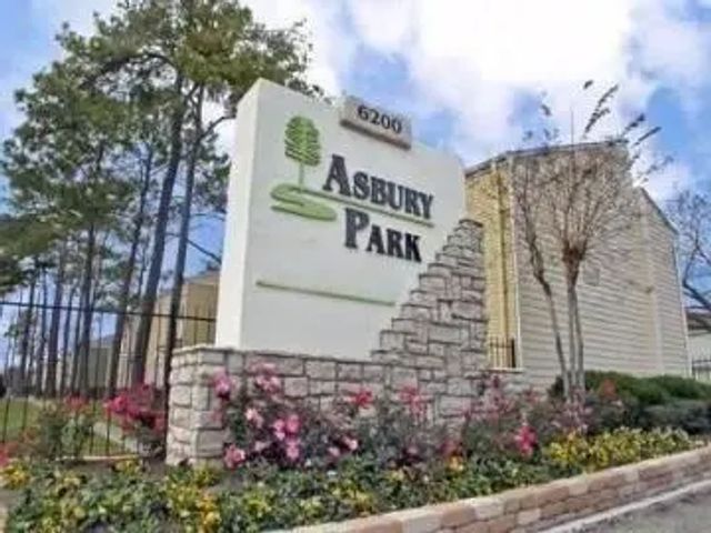 6200 W Tidwell Road 501, Houston