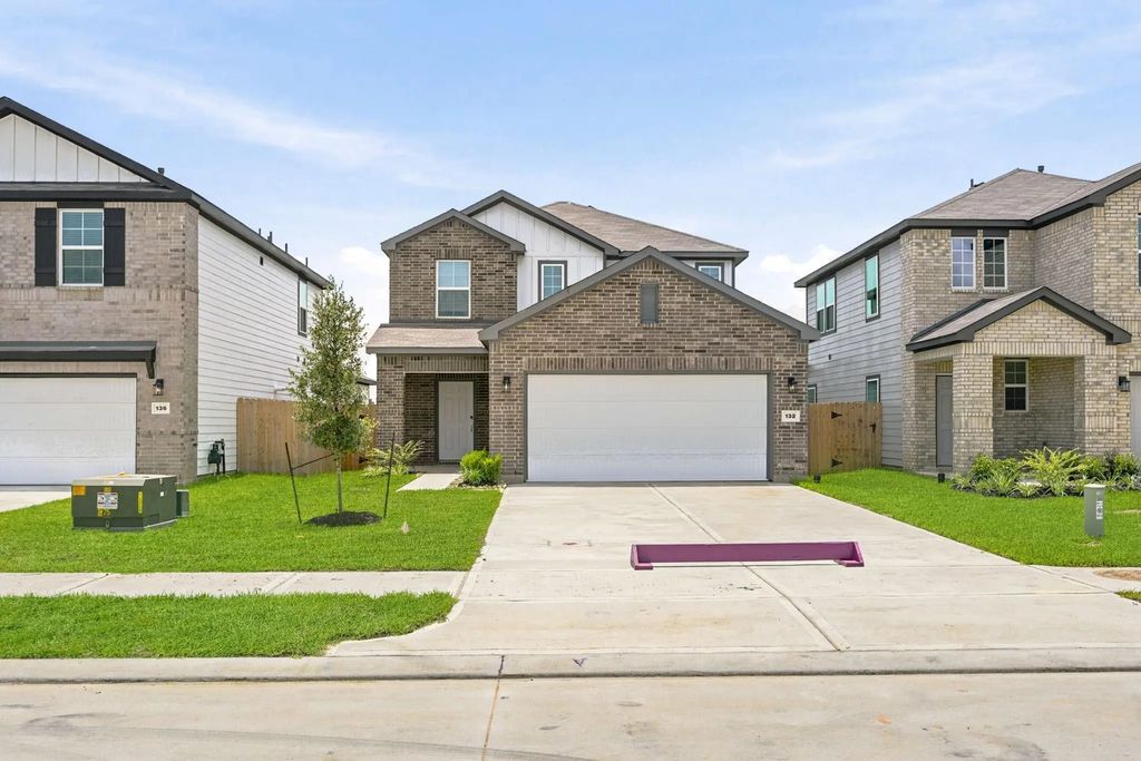 132 Rising Cedar Lane, Hockley