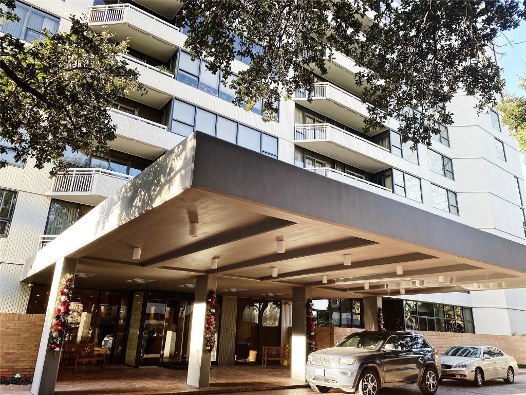 14 Greenway Plaza 23m, Houston