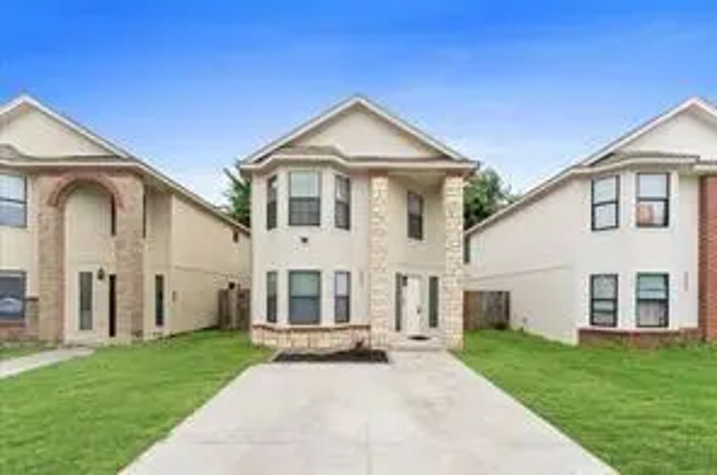 2937 La Estancia Lane, Houston