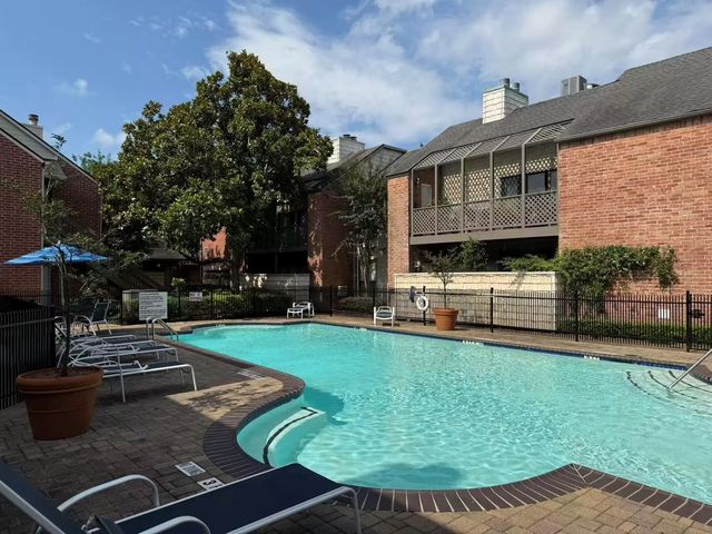 2829 Timmons Lane 176, Houston