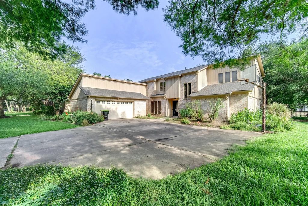 3927 Pleasant Valley Drive, Missouri City