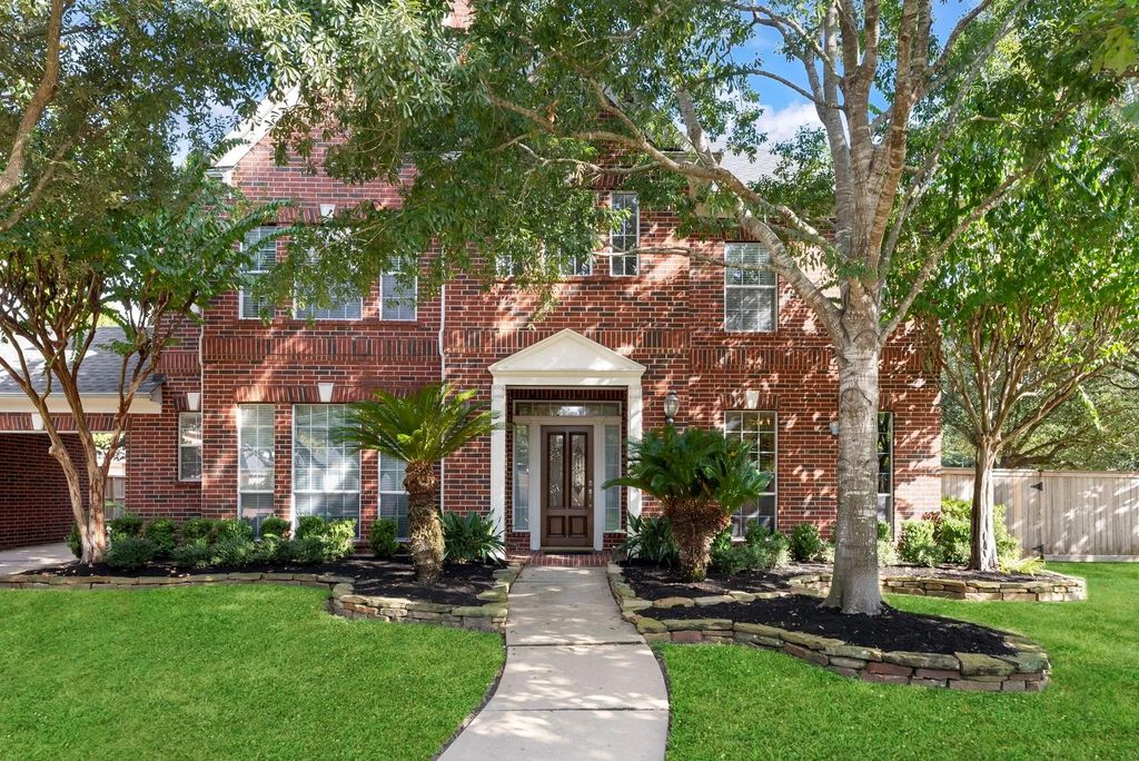 1719 Redstone Manor Drive, Spring