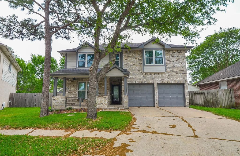 6211 Pebble Canyon Court, Katy