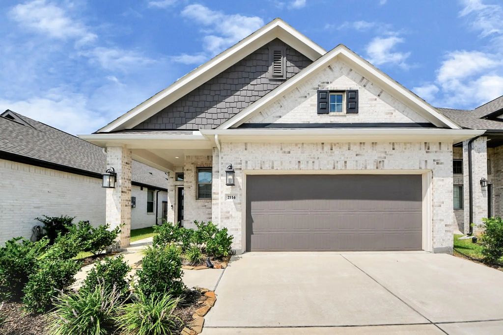 2114 Garden Arbor Lane, Tomball