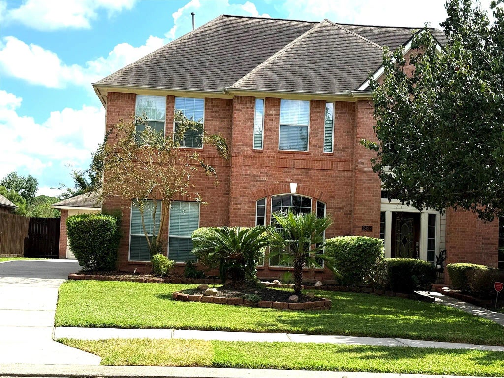 2422 Kilgarney Keep Street, Dickinson