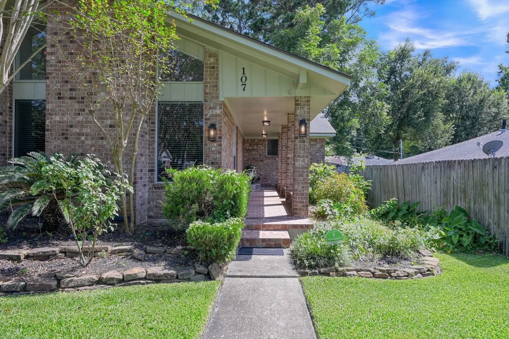 107 Shadylyn Drive, Conroe