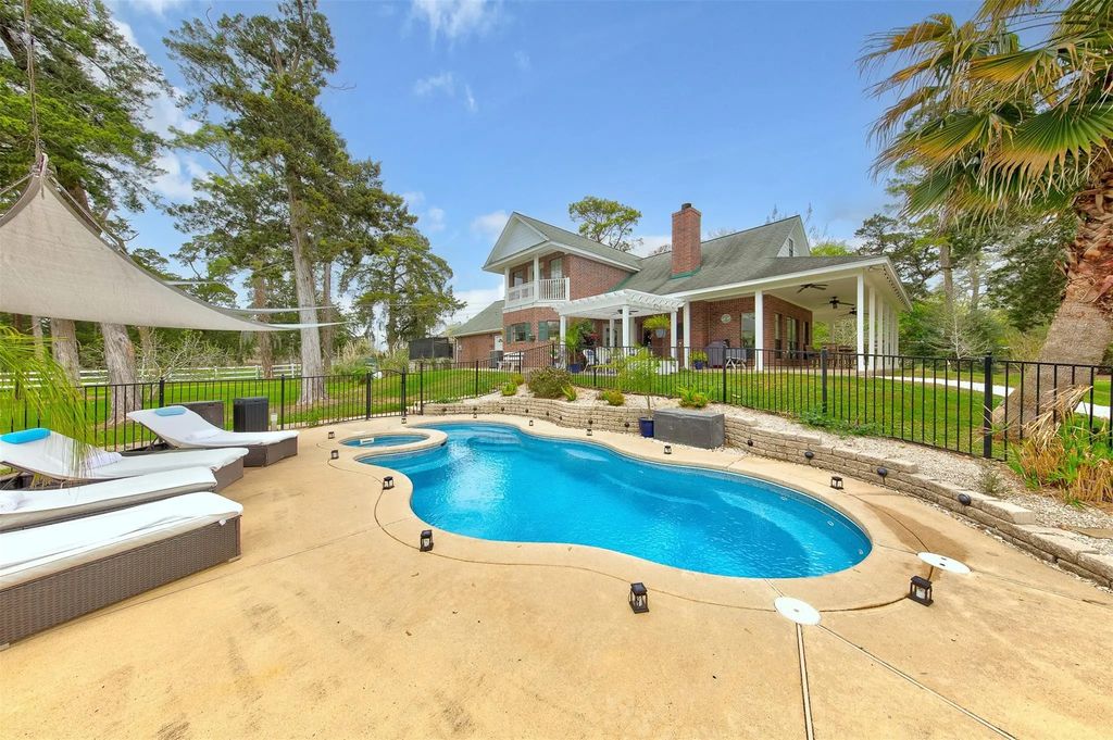 9520 El Chaco Drive, Baytown