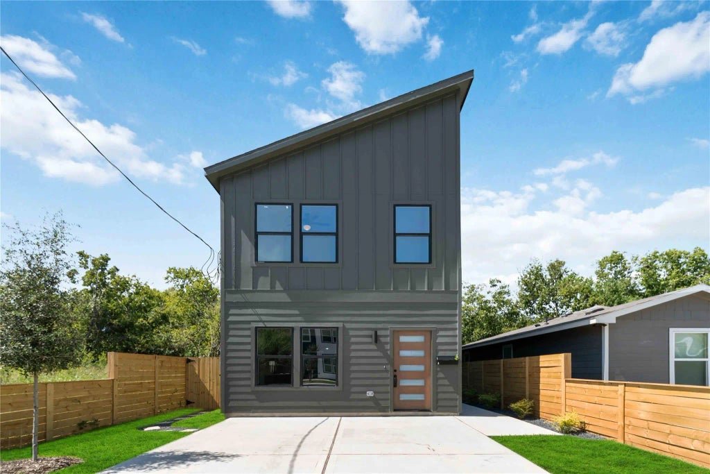 5605 Tommye Street A B, Houston