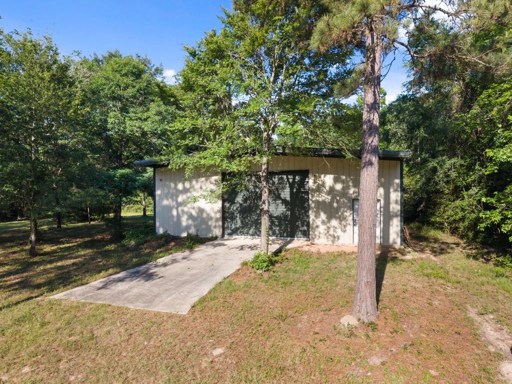 200 Spring Ridge Road, Coldspring
