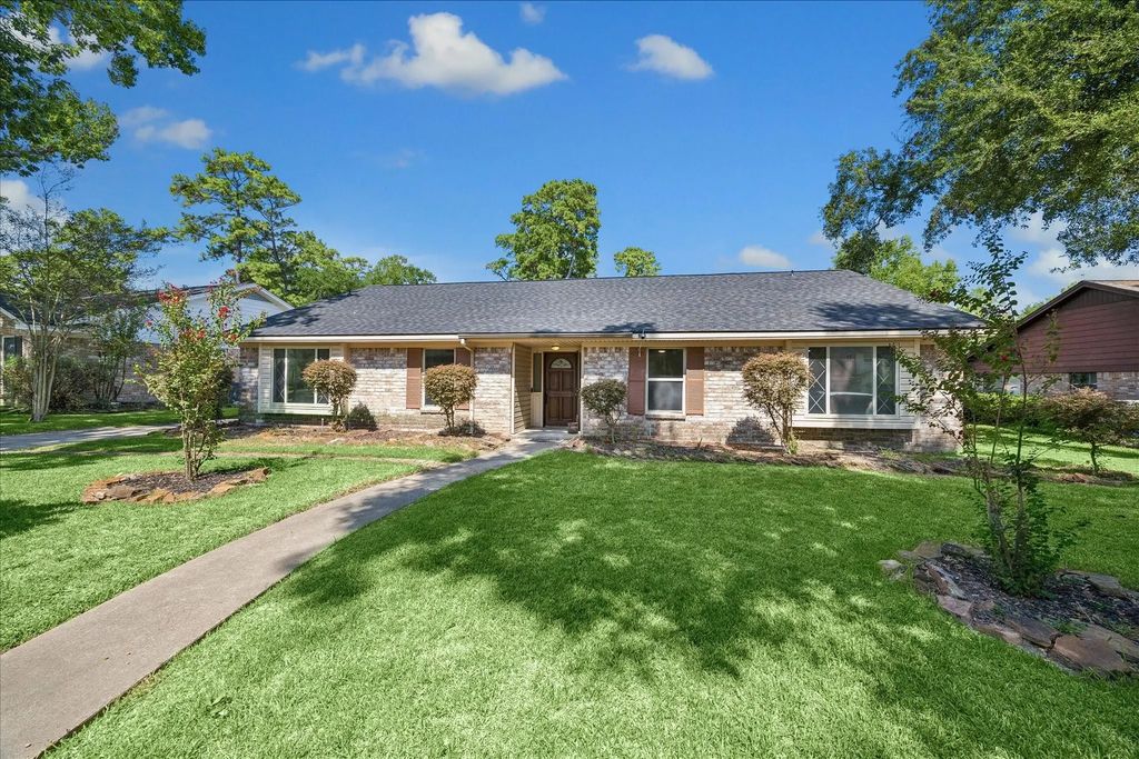 1115 Calderwood Drive, Houston