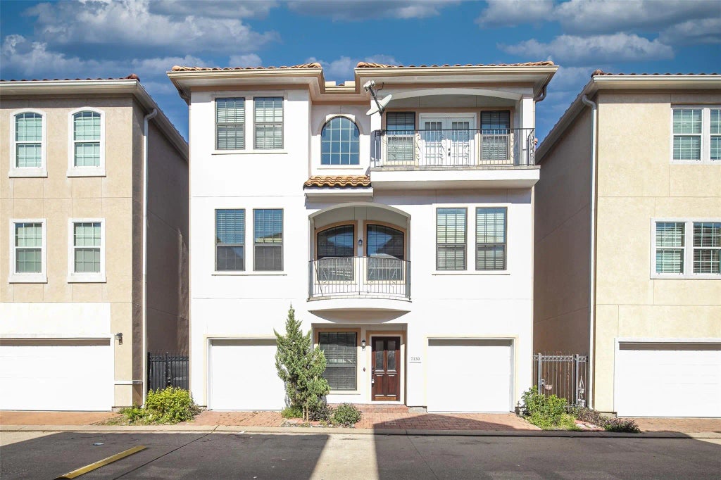 7130 Laguna Villas, Houston