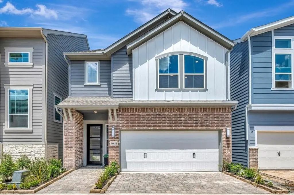 16024 Hayes Park Drive, Houston