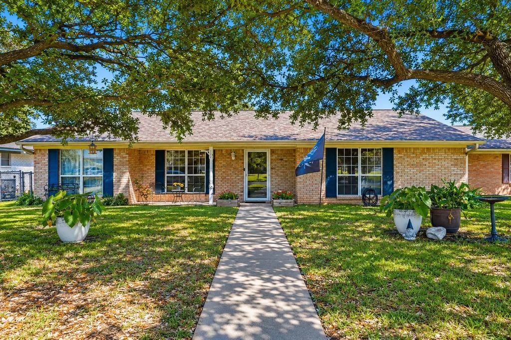 1614 Luza Street, Bryan