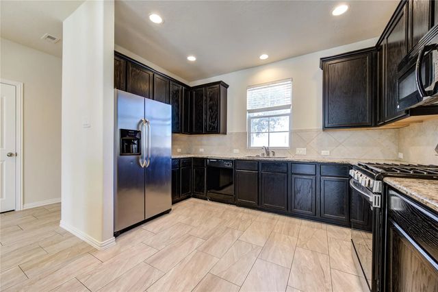 16723 Mammoth Springs Drive, Houston