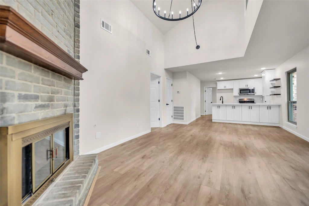 35 E Bigelow Oak Court Court, The Woodlands