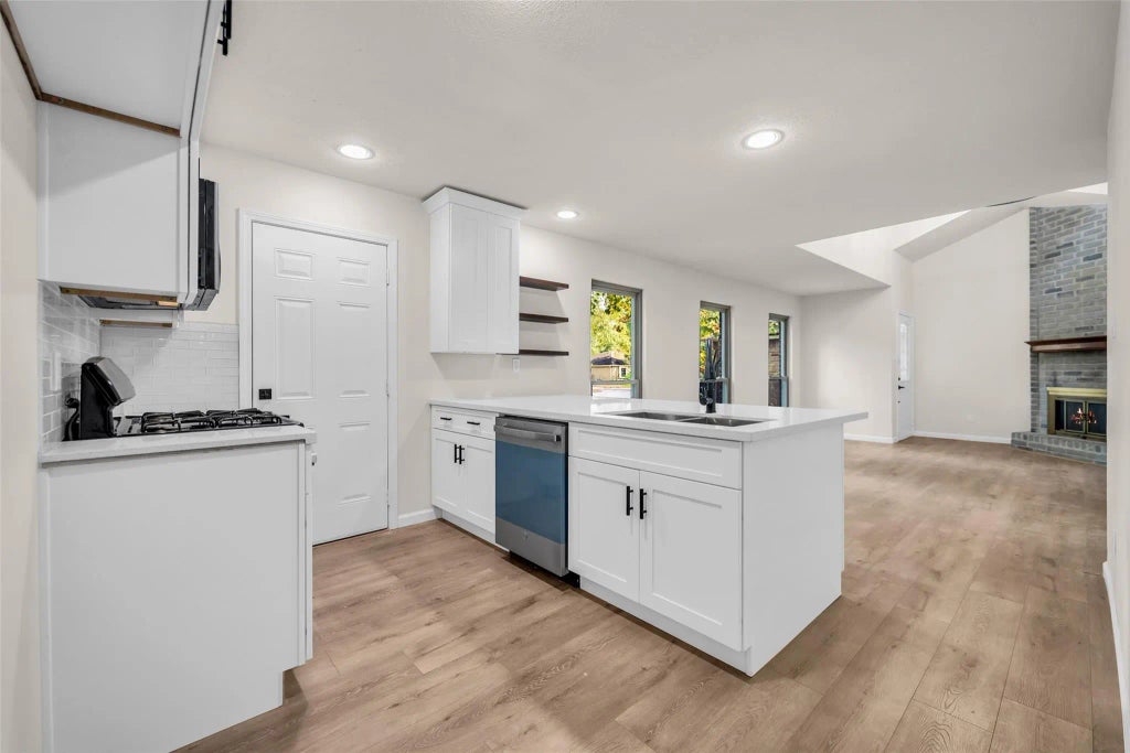 35 E Bigelow Oak Court Court, The Woodlands