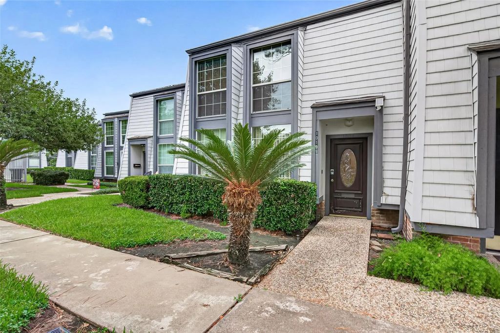 10199 Beekman Place Drive, Houston