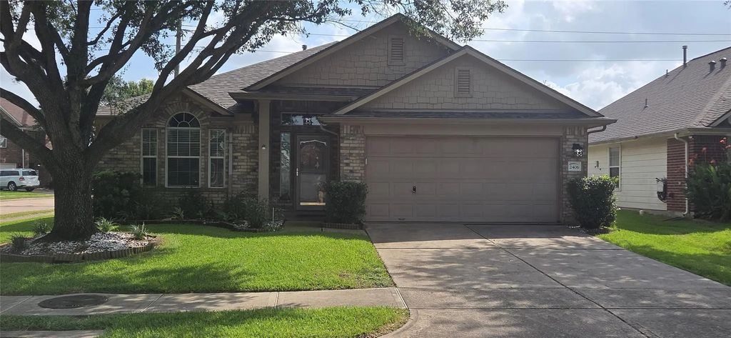 2406 Cardinal Elm Street, Fresno
