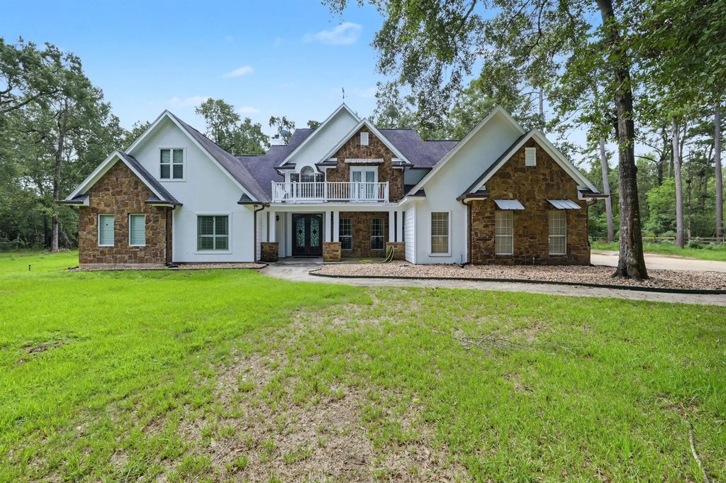 10933 Lake Forest Drive, Conroe