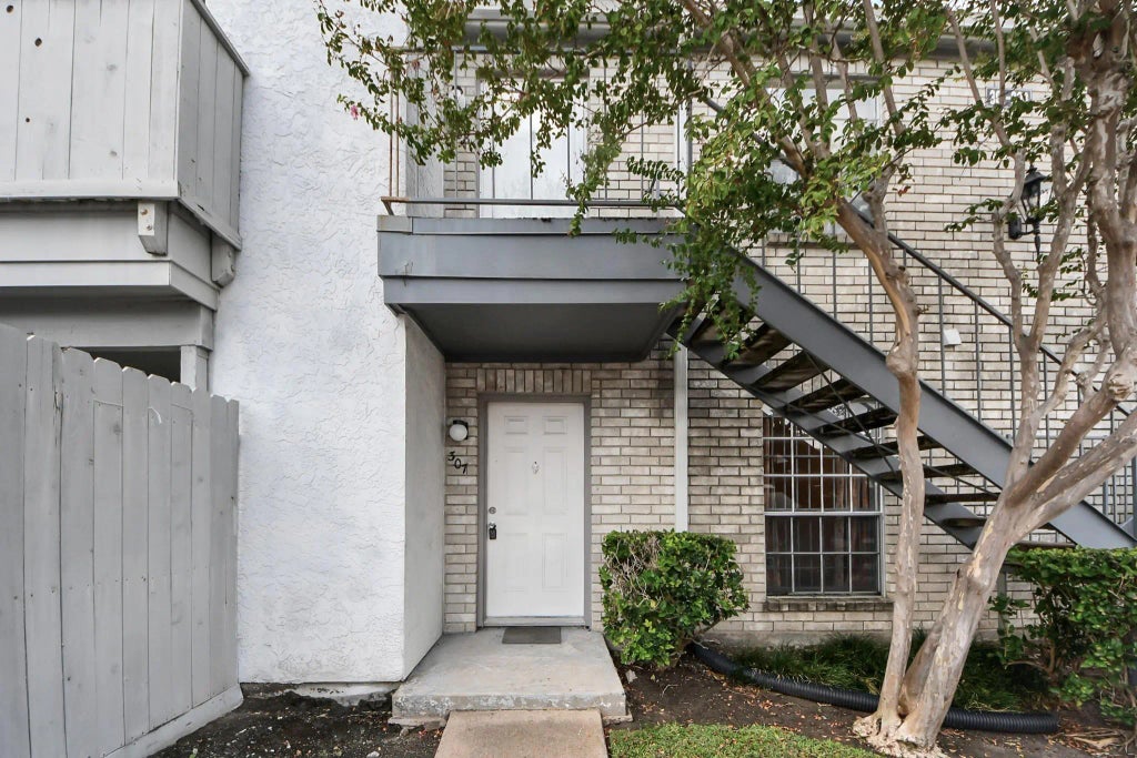 8787 Brae Acres Road 307, Houston