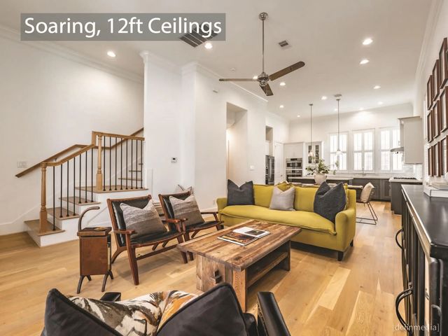 4035 Leeland Street, Houston