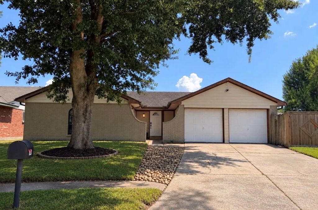 1406 Willersley Lane, Channelview