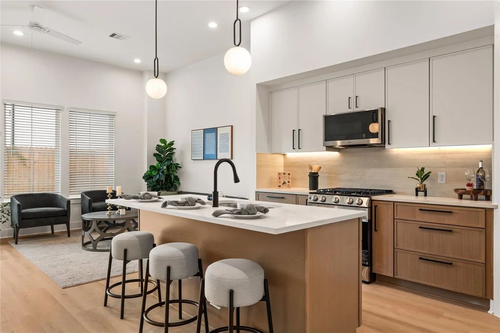 4615 Buck Street, Houston