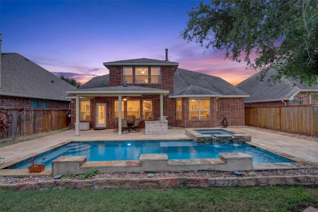 17919 Creek Bluff Lane, Cypress