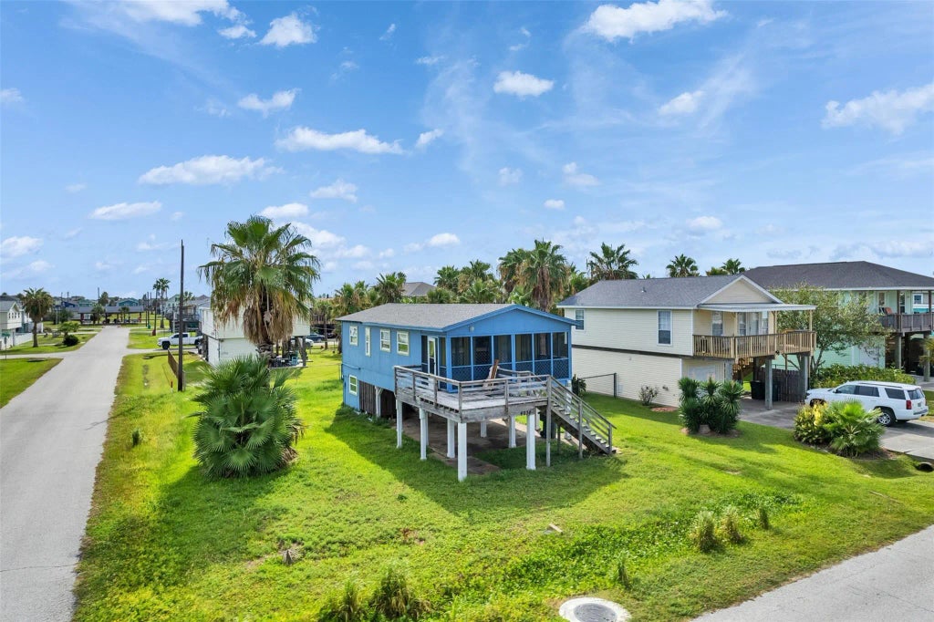 4038 Panola Drive, Galveston