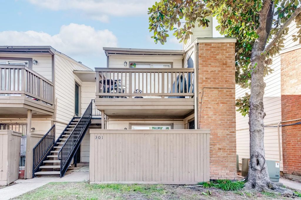 6001 Reims Road 301, Houston