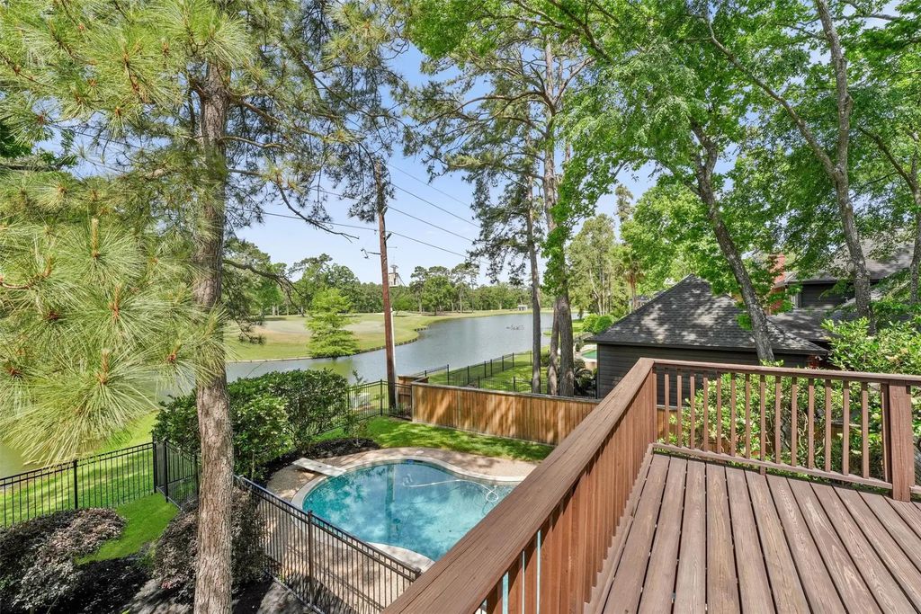 2023 Forest Garden Drive, Kingwood