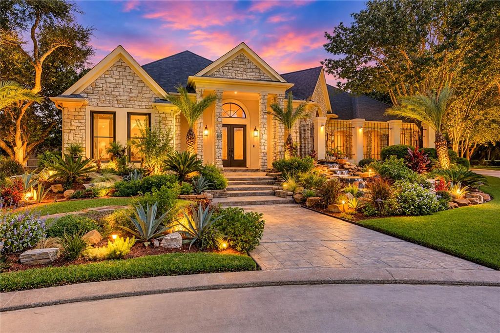 1510 Victoria Way, Friendswood