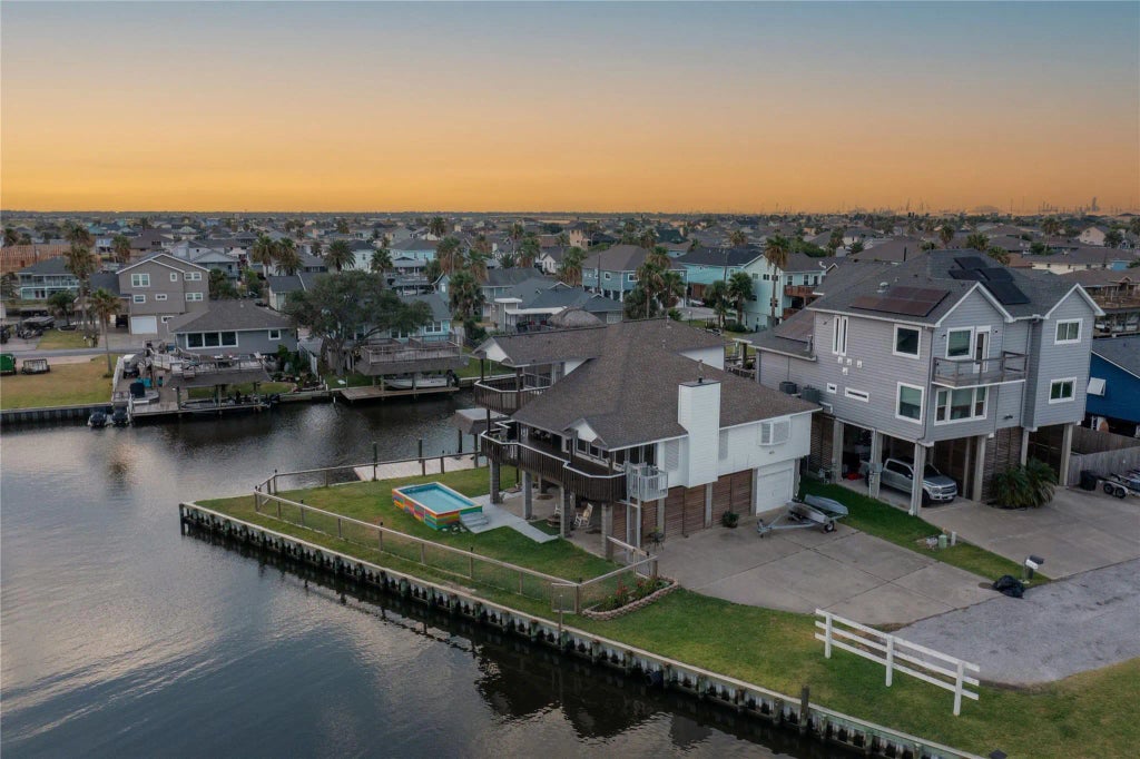 925 Bonita Street, Bayou Vista