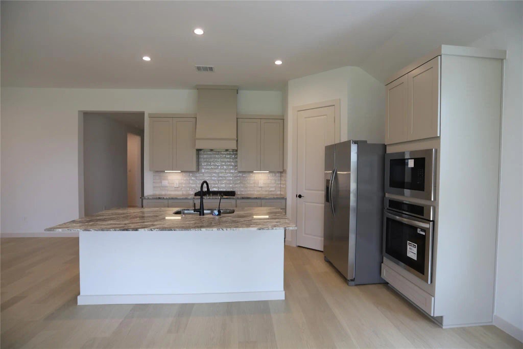 3425 Daily Harvest, Pearland