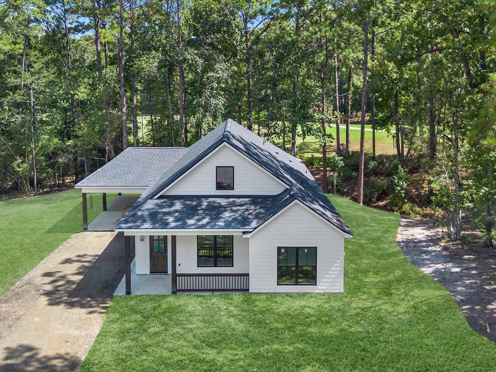 155 Victoria Drive, Brookeland