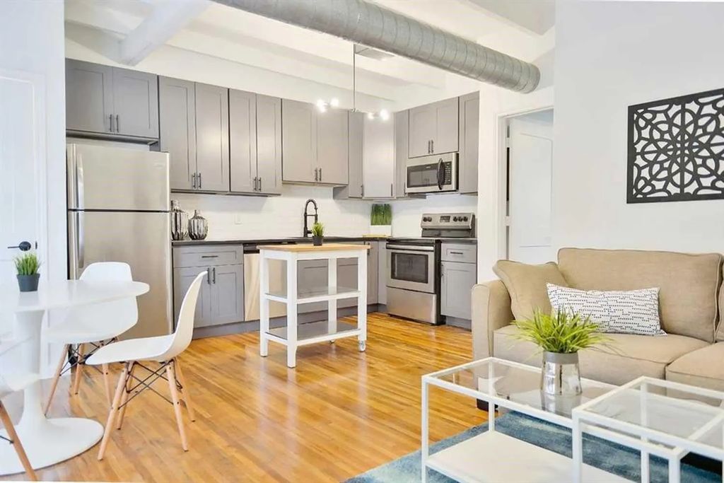 219 Marshall Street 112, Houston