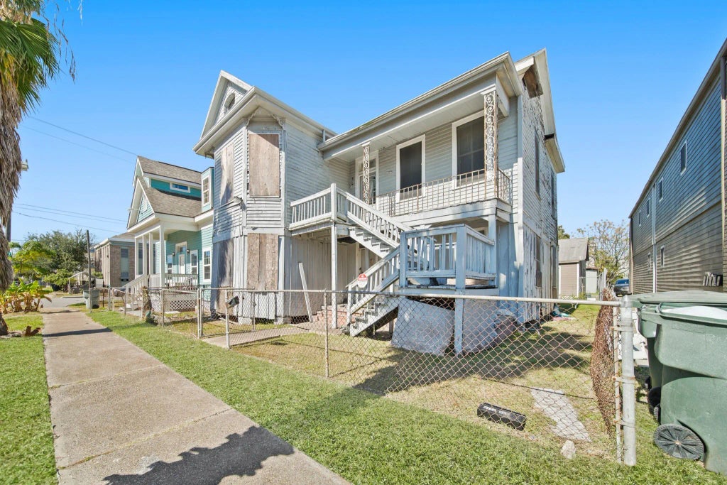 3424 Sealy Street Up, Galveston