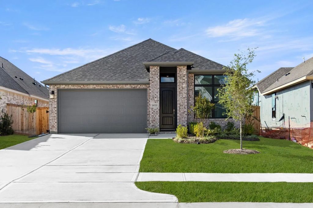 18723 Sweet Basil Drive, Hockley