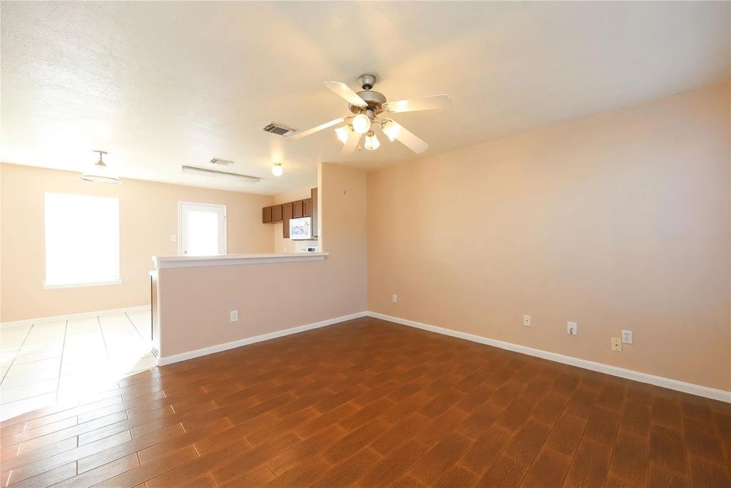 13684 Bighorn Trail, Willis