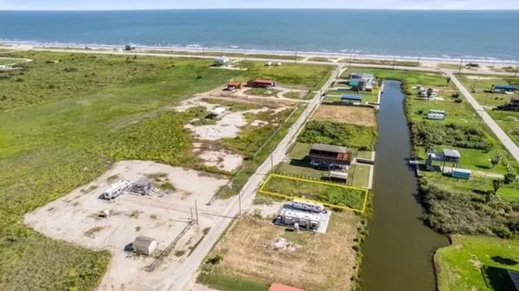 Paisley Street, Gilchrist